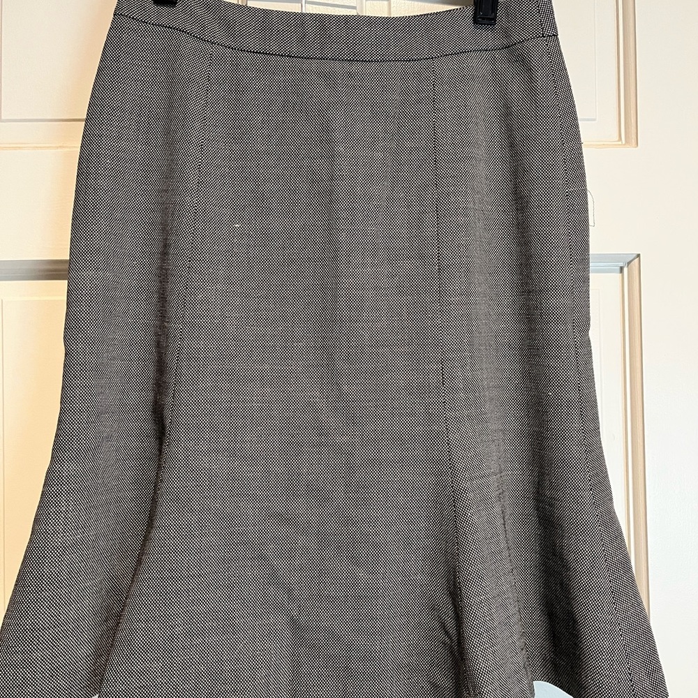 Banana republic size 2 lined skirt